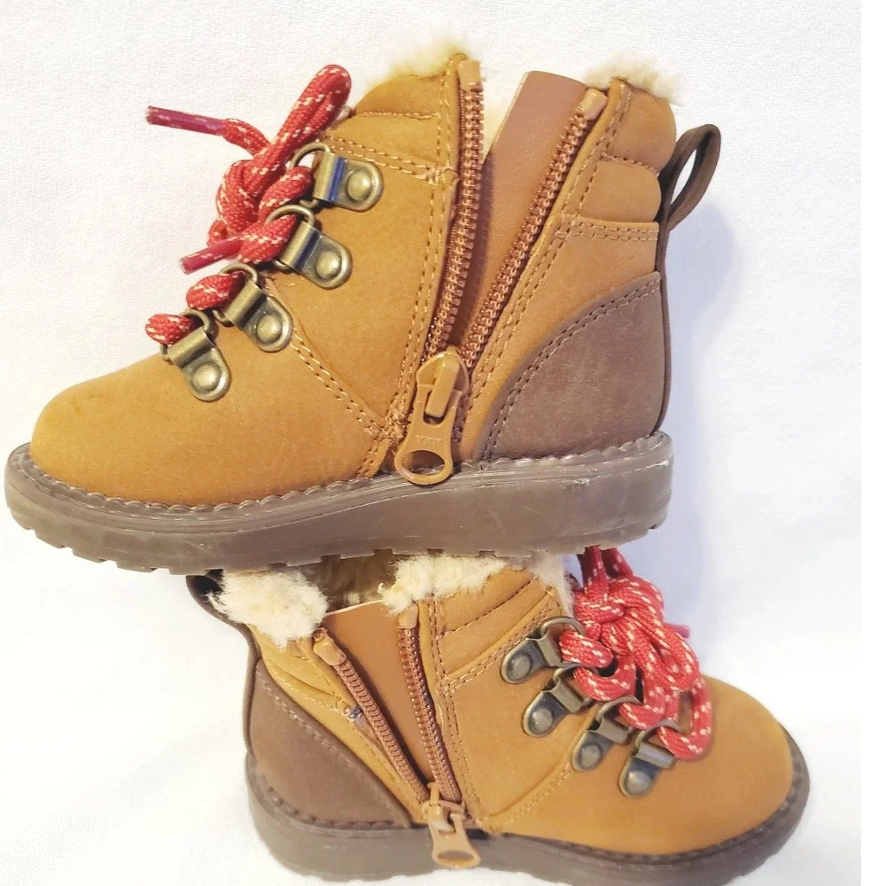 Cat & Jack Toddler Boys Sz 5 Tan Faux Fur Lined Hiking Boots Red Laces